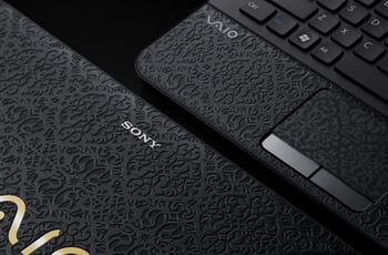 VAIO holiday 2010 Signature collection 